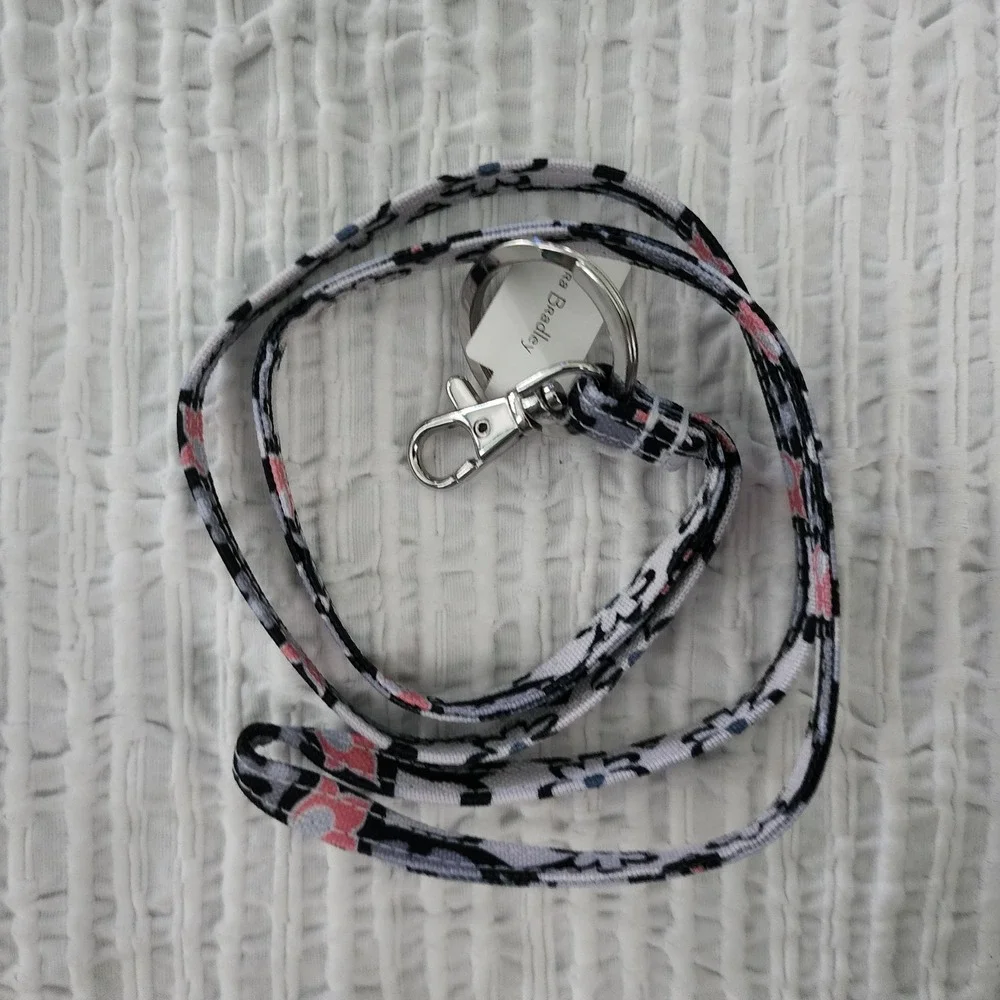 Vera Bradley Lighten Up Lanyard Lisbon Medallion Floral ID Key Holder 23407-V76